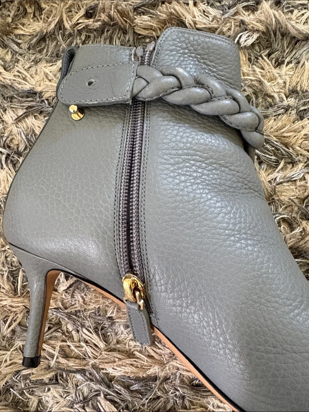 Valentino Garavani Gray Braided Leather Boots Size 39 Box Dustbag Heels 2.5”